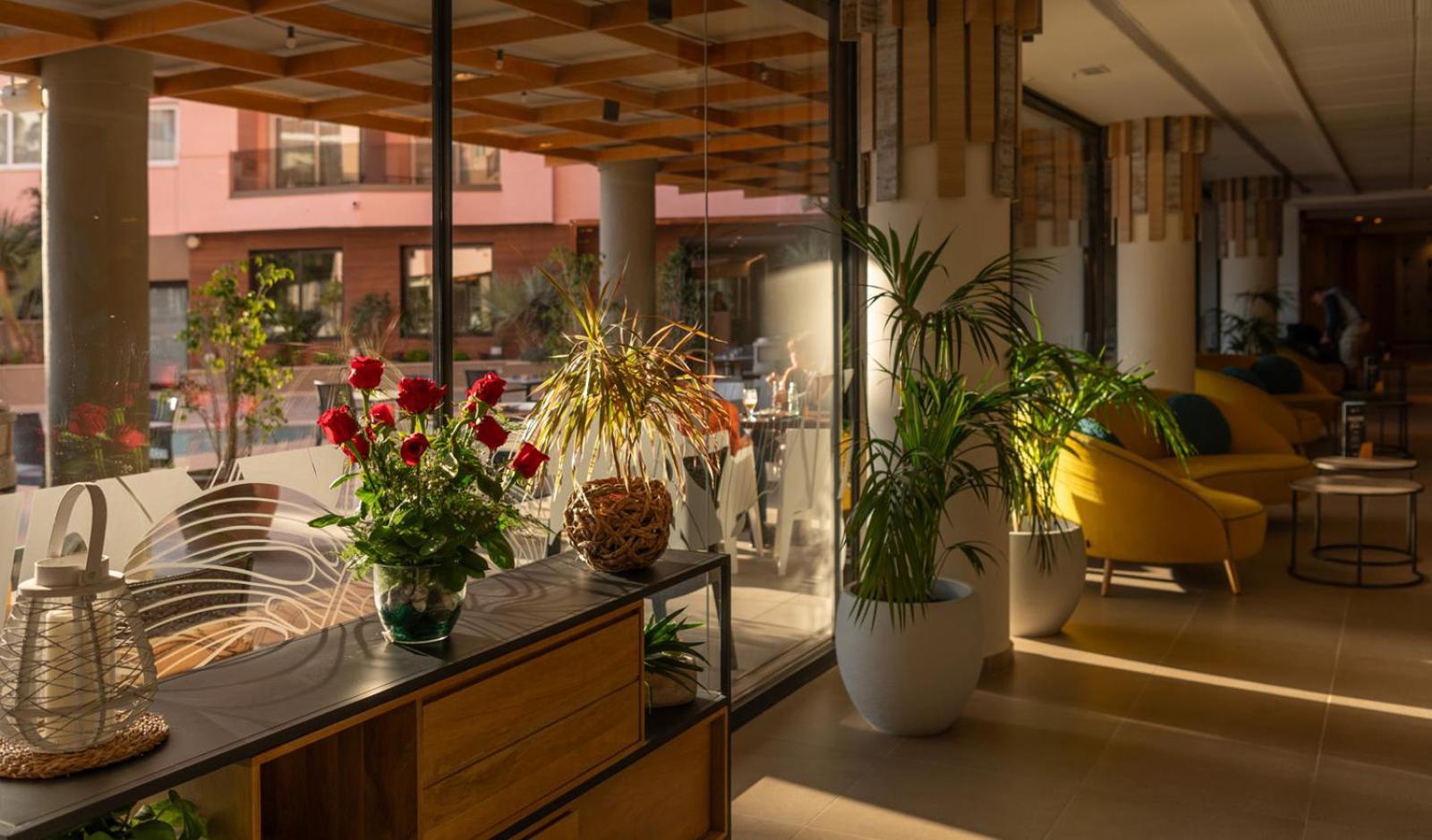 Aqua The Breeze (adults Only +18) 4* Santa Susanna